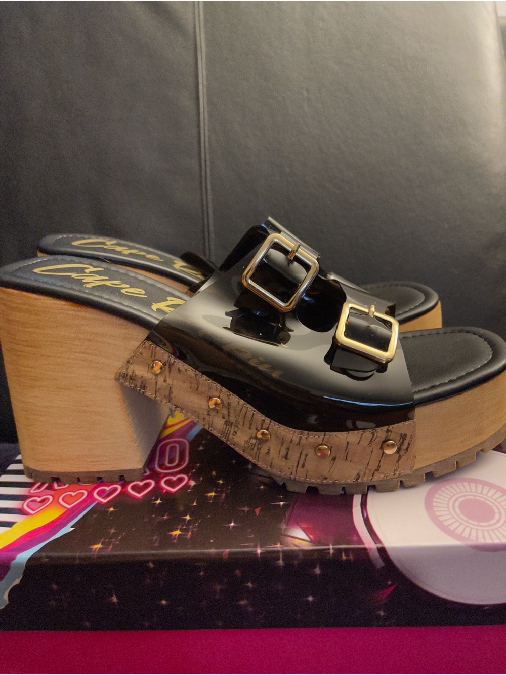 Cape Robbin Black Jelly Patent Double-Buckle Platform Taniko Sandals Size 9W/NWB
